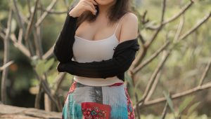 ကျွန်တော်လည်းစောင့်ကြည့်တာပဲ