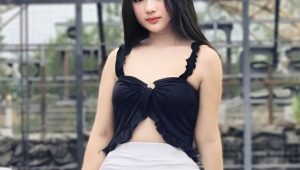 ဘယ်သူနဲ့မှဝေမစားနိုင်