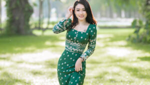 မိုးရေချိုးရင်း လှစ်ဟသွားတဲ့ အလှတရား