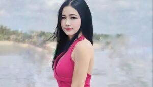 အချစ်ပင်လယ်နှင့် မိန်းမလှကျွန်း