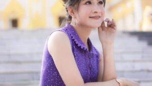 မေညို