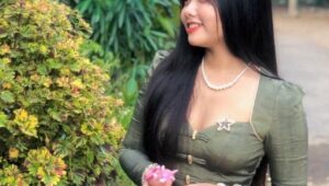 ရွှေဘုံနန်းက မြတ်ပန်းတစ်ပွင့်