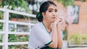 ဗိုက်ထဲက..ရင်သွေးလေးကတော့