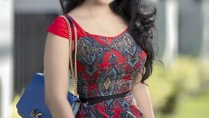 မျှော်လင့်ခြင်းများစွာနဲ့ ဆီးကြိုနေမယ်