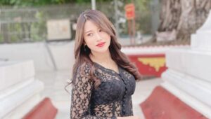 ဘာသံညာသံမကြားချင်လို့