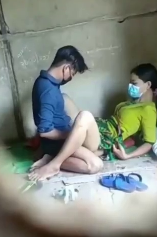 ထမိန်နဲ့ရိုးရိုးလေးဆိုပေမယ့်