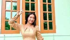 သူခိုးဓားရိုးကမ်း