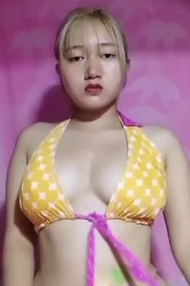 Aye chan pyae ဟော်တည်မှာကုန်းတာလေး