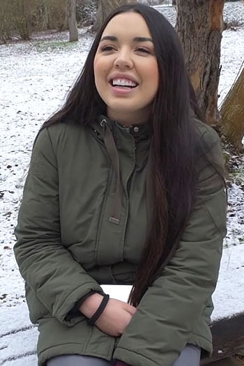 Curvy Latina Fucks in Boiler Room