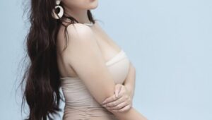 Pretty model Chit Su Min Swe