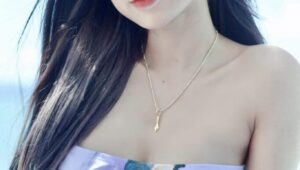 Cute and hot girl Su Yati Linn