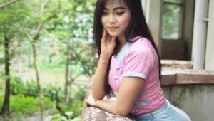 ဒို့ကိုကြိုက်ရင် အိမ်ကိုလိုက်ခဲ့