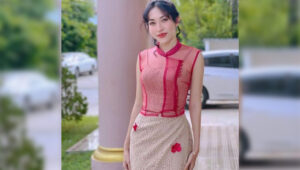 အိမ်ငှား အန်တီ