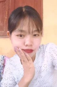 ကျောင်းဆရာမလေးကိုတီး